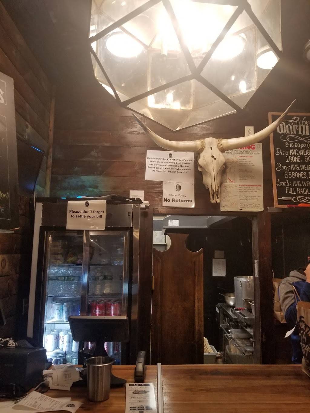 Izzys BBQ Smokehouse | restaurant | 397 Troy Ave, Brooklyn, NY 11213, USA | 3474250524 OR +1 347-425-0524