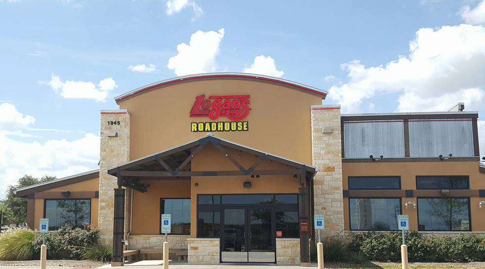 Logans Roadhouse | restaurant | 1345 E Whitestone Blvd, Cedar Park, TX 78613, USA | 5122598500 OR +1 512-259-8500