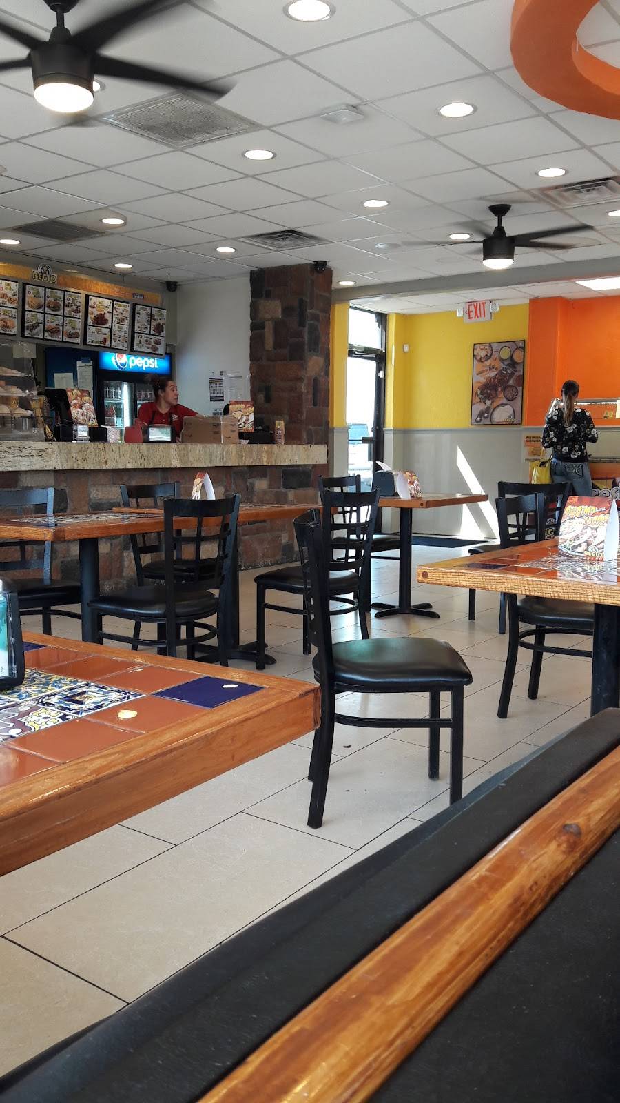 Pollo Regio | restaurant | 6614 E NW Hwy, Dallas, TX 75231, USA | 2143684800 OR +1 214-368-4800