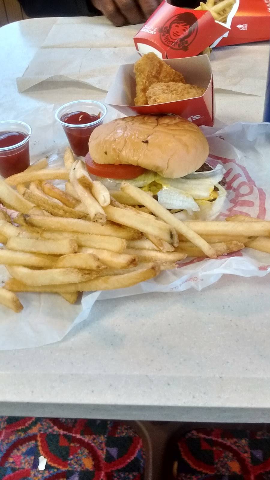 Wendys | restaurant | 2333 28th St SE, Grand Rapids, MI 49508, USA | 6162431089 OR +1 616-243-1089