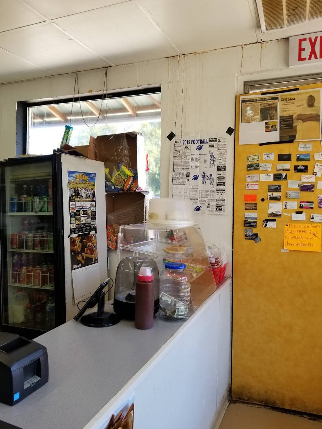 Big Daddys Barbeque | restaurant | 2303 W 41st St S, Tulsa, OK 74107, USA | 9182928081 OR +1 918-292-8081