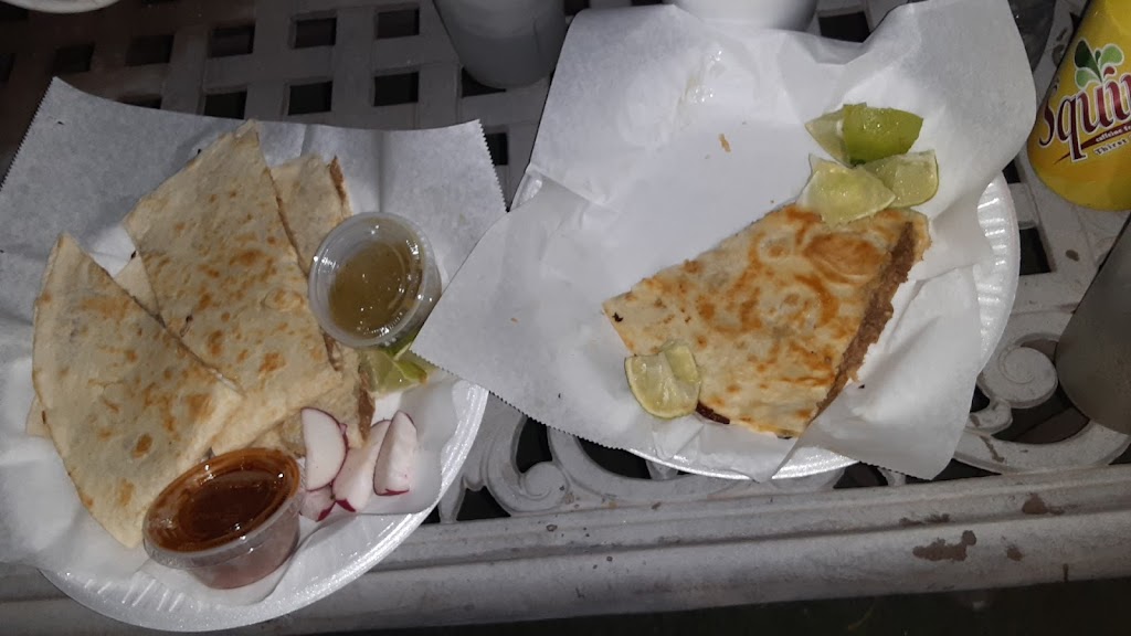 Birria Truck | restaurant | 12216 W Thunderbird Rd, El Mirage, AZ 85335, USA | 5203902205 OR +1 520-390-2205