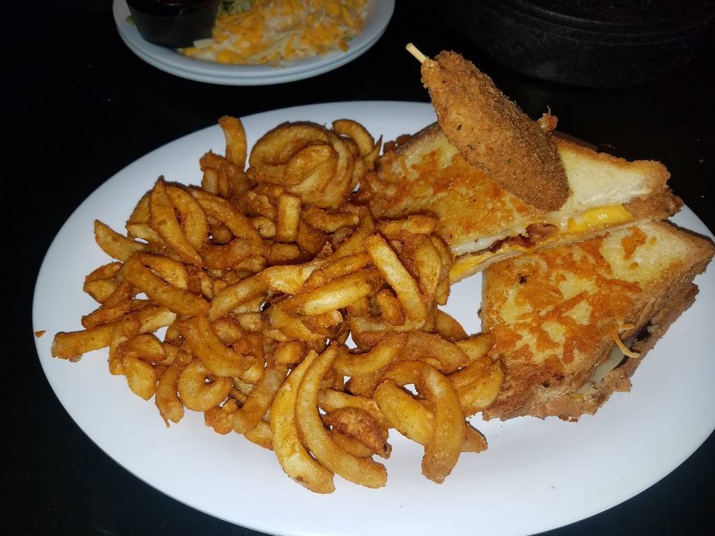 Beef O Bradys-New Smyrna Beach | restaurant | 1610 S Dixie Fwy, New Smyrna Beach, FL 32168, USA | 3864249292 OR +1 386-424-9292