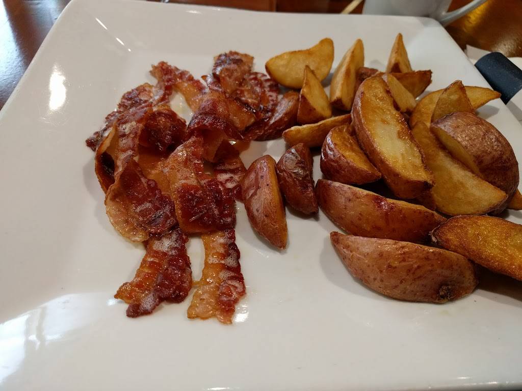 Sora Sushi Bar | restaurant | 1 Newark Airport, Newark, NJ 07114, USA | 9732420547 OR +1 973-242-0547