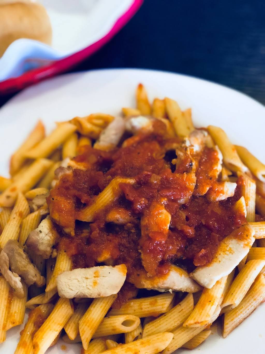 Remos Place Ltd | restaurant | 10 Taber Rd, Etobicoke, ON M9W 3A4, Canada | 4167482941 OR +1 416-748-2941