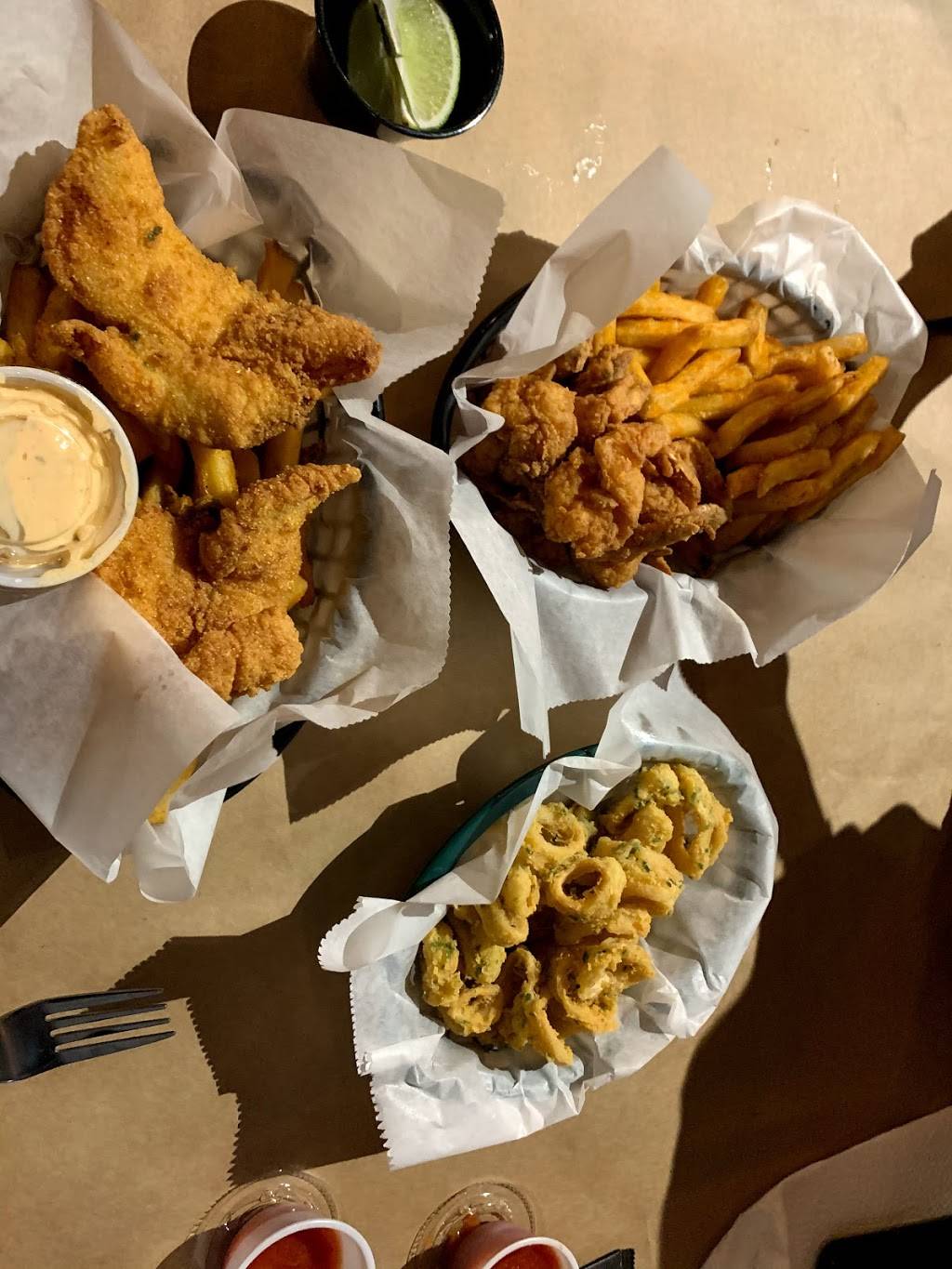 Crafty Crab | restaurant | 8496 Palm Pkwy, Orlando, FL 32836, USA | 4073157300 OR +1 407-315-7300