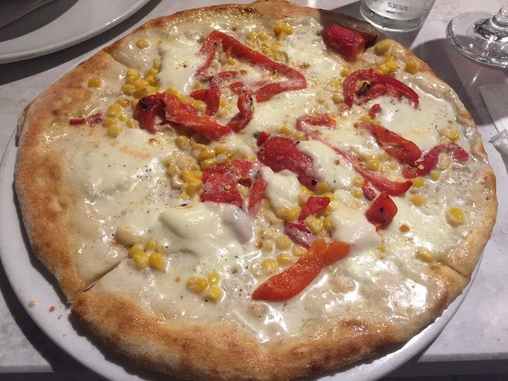Red Tomato Pizza | restaurant | 6245 Northern Blvd, East Norwich, NY 11732, USA | 5168022840 OR +1 516-802-2840