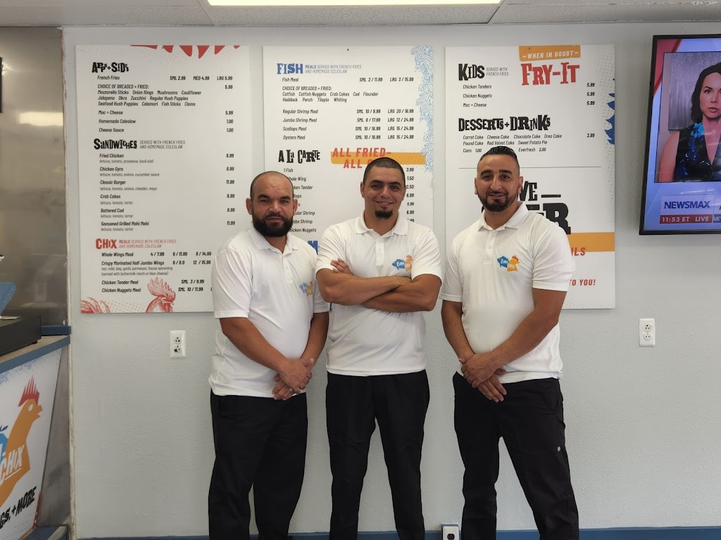 Fish-chix | restaurant | 100 Westinghouse Ave, North Versailles, PA 15137, USA | 4128966166 OR +1 412-896-6166