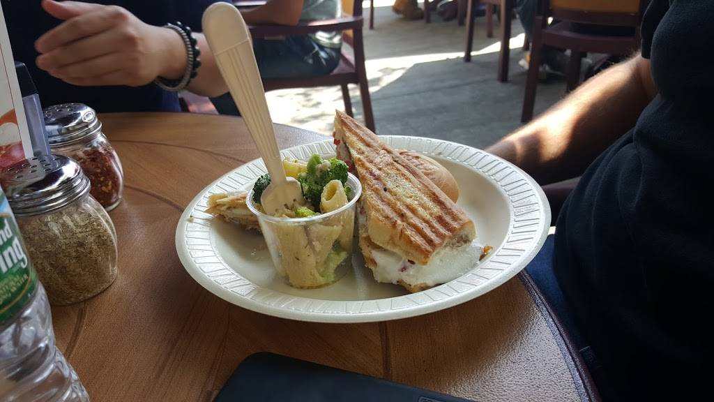 Natolis Deli | restaurant | 300 Clarendon St, Secaucus, NJ 07094, USA | 2018642243 OR +1 201-864-2243