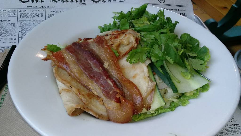 Town Kitchen & Provisions | restaurant | 309 N Bridge St, Bedford, VA 24523, USA | 5405860321 OR +1 540-586-0321