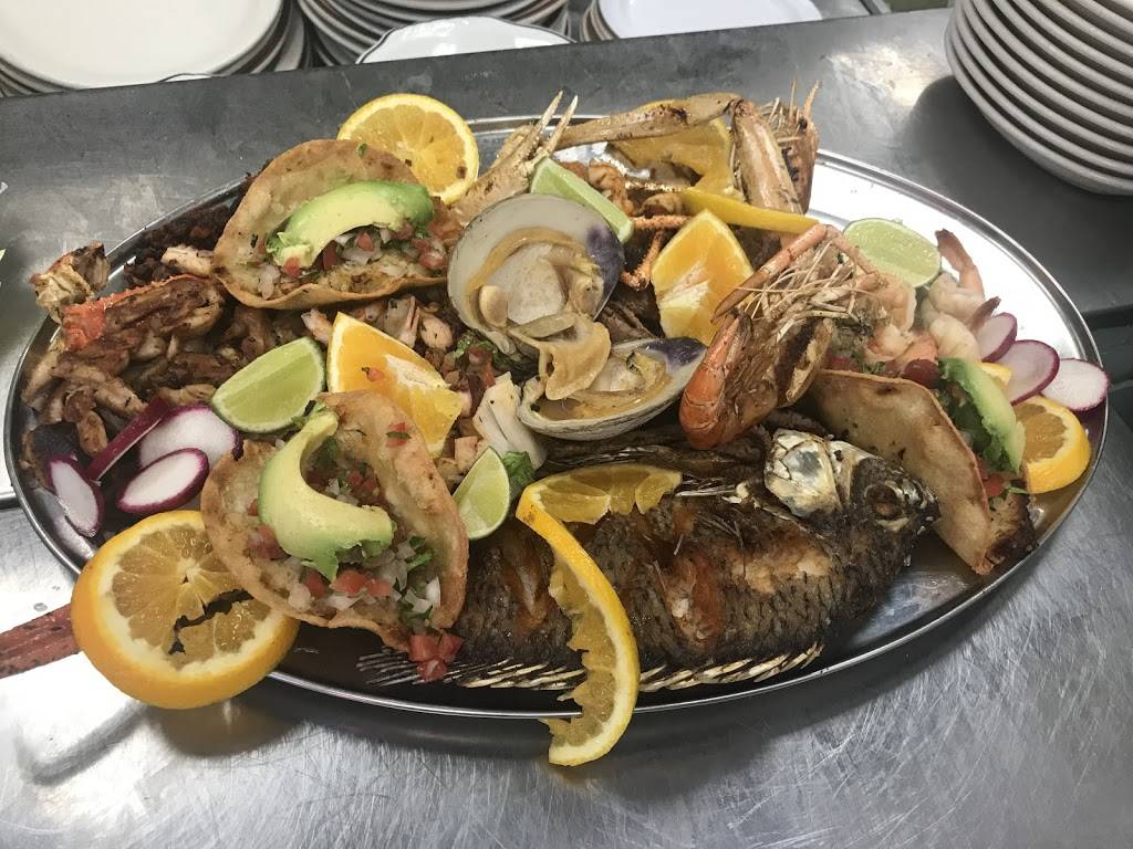 Las Brisas Restaurant & Ostioneria | restaurant | 719 E First St A, Santa Ana, CA 92701, USA | 7149731655 OR +1 714-973-1655