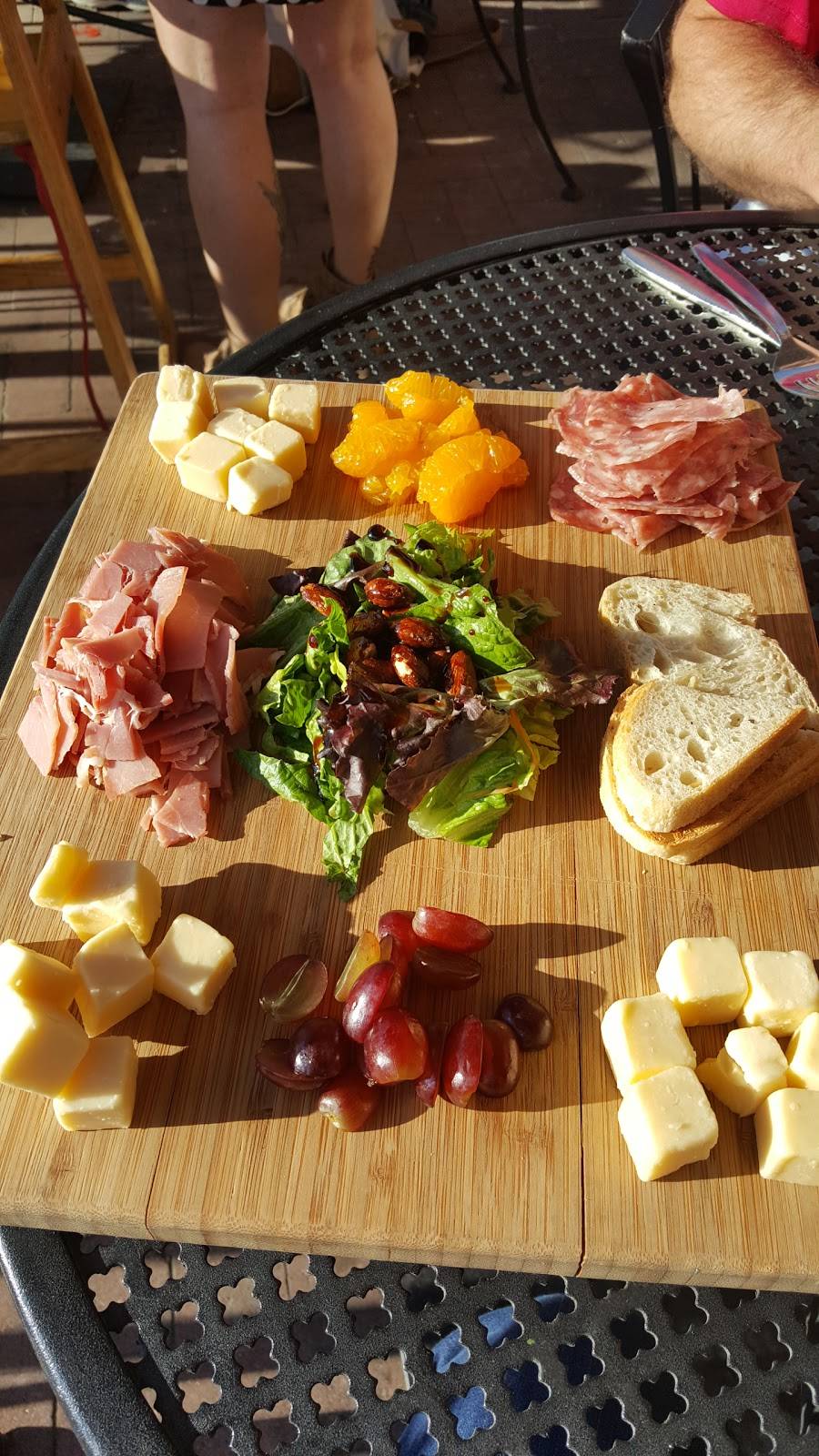 School House Kitchen and Libations | restaurant | 5660 Olde Wadsworth Blvd, Arvada, CO 80002, USA | 7206394213 OR +1 720-639-4213