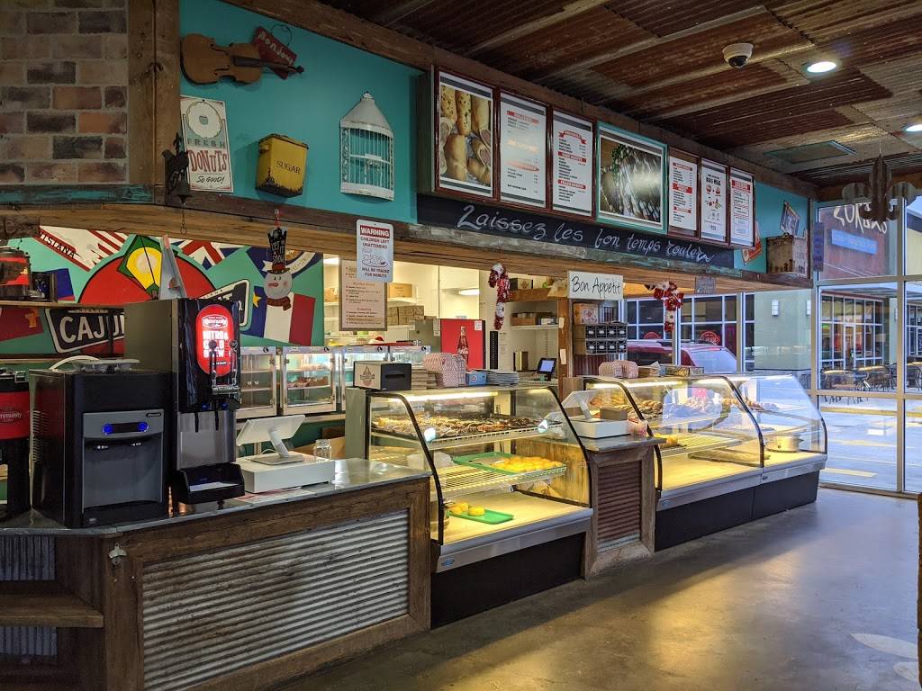Cajun Market Donut Company | bakery | 1812 W Pinhook Rd, Lafayette, LA 70508, USA | 3375044242 OR +1 337-504-4242