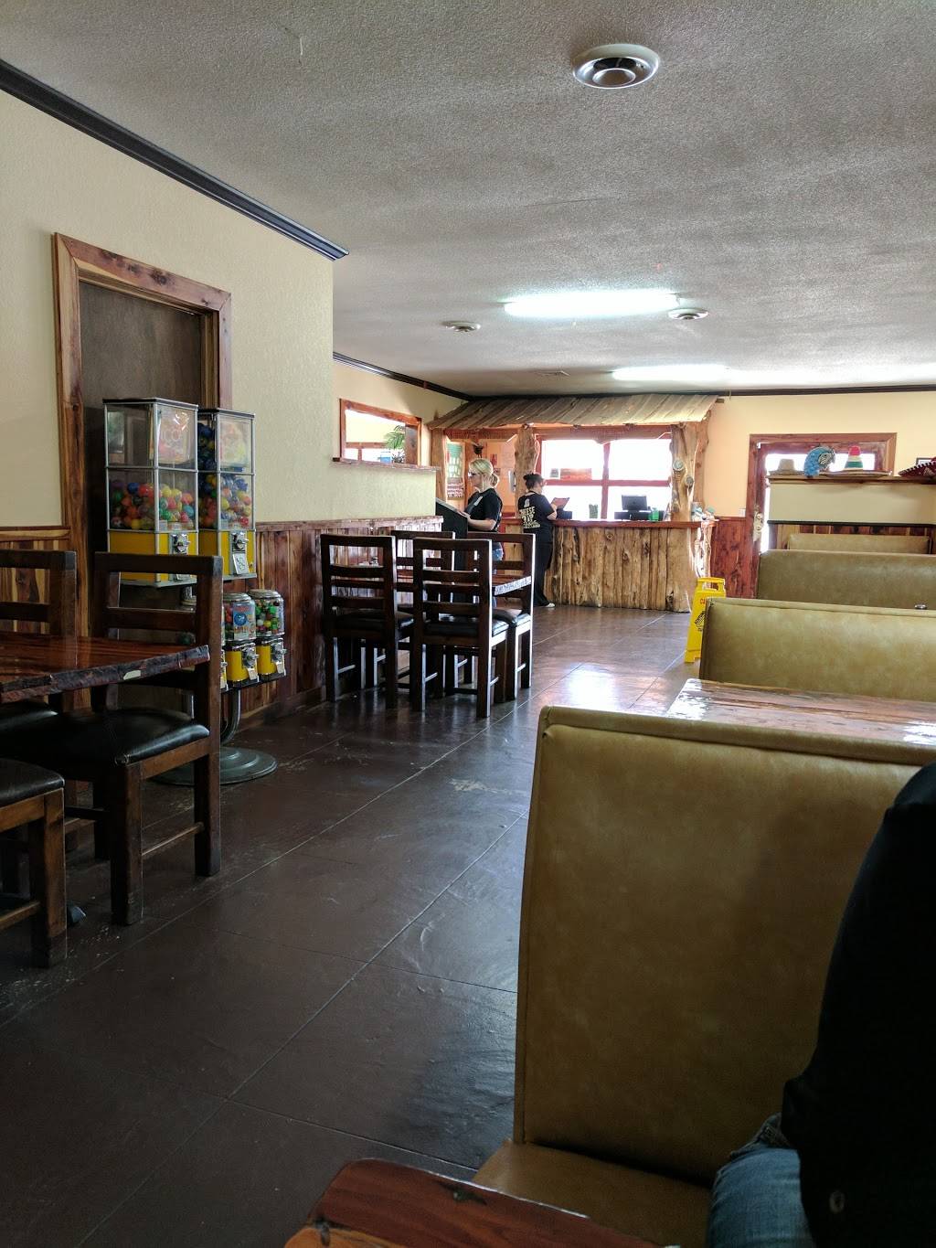 Los Compadres Mexican Restaurant | restaurant | 648 E Main St, Piggott, AR 72454, USA | 8705980224 OR +1 870-598-0224