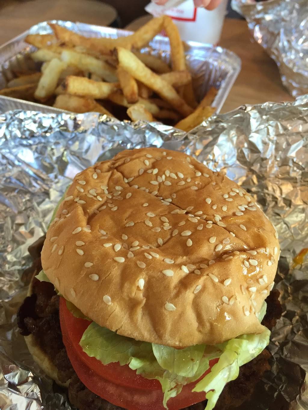 Five Guys | meal takeaway | 15784 Shady Grove Rd, Gaithersburg, MD 20877, USA | 3018693711 OR +1 301-869-3711
