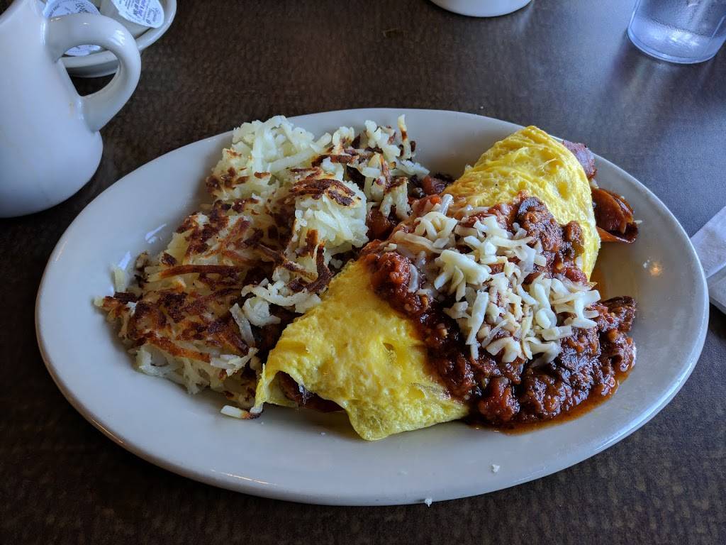 Coco Fairfields | restaurant | 2959 Twelve Mile Rd, Berkley, MI 48072, USA | 2483992626 OR +1 248-399-2626