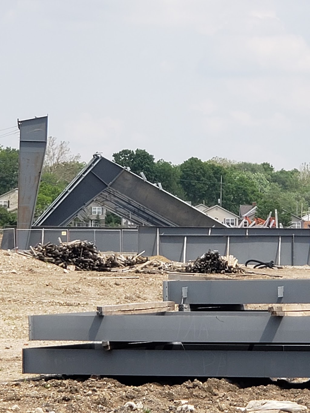 Spooky Nook Sports Champion Mill | restaurant | 601 N B St., Hamilton, OH 45013, USA | 5132738200 OR +1 513-273-8200