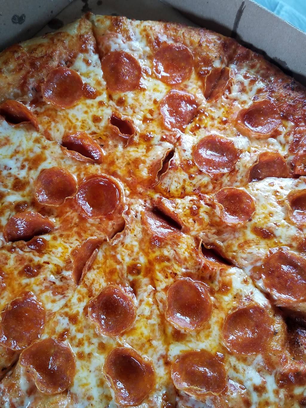 Dinos Pizza | restaurant | 1600 Gill St, Blue Mound, TX 76131, USA | 8172322244 OR +1 817-232-2244