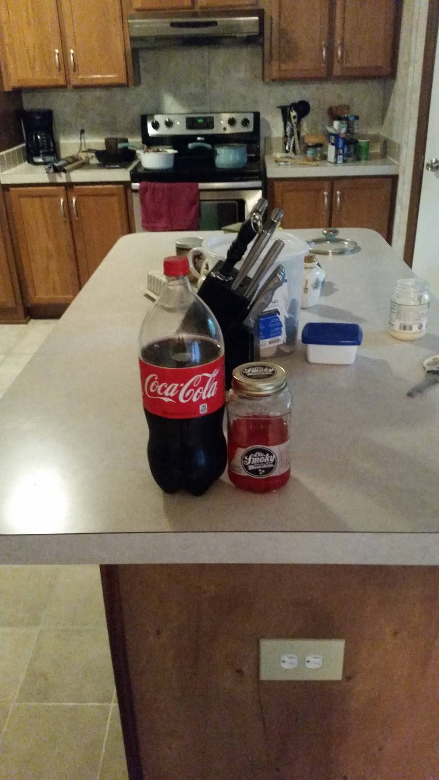 Dodges | restaurant | 1182 W Main St, Hendersonville, TN 37075, USA | 6158224636 OR +1 615-822-4636