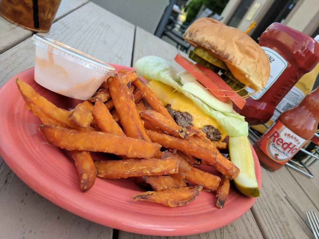 Bridgewater Bank Tavern | restaurant | 8452 Boettner Rd, Saline, MI 48176, USA | 7344295875 OR +1 734-429-5875