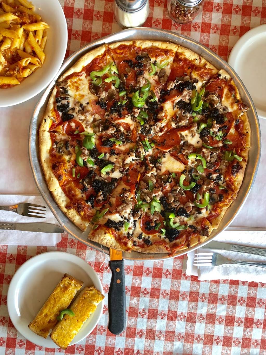 Petrinis Italian Restaurant - Santa Barbara | restaurant | 14 W Calle Laureles, Santa Barbara, CA 93105, USA | 8056878888 OR +1 805-687-8888