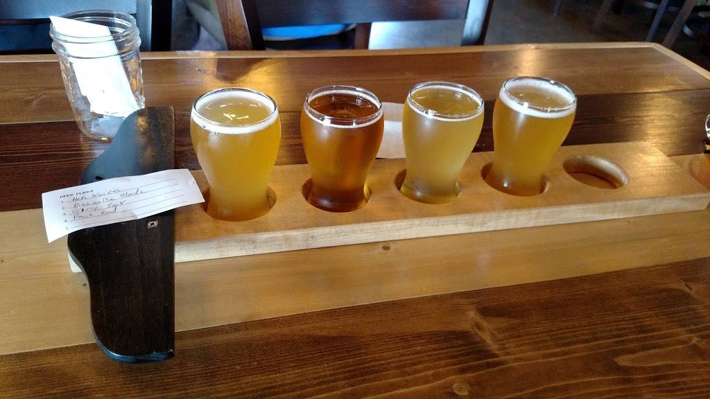 Drafting Table Brewing Company | restaurant | 49438 Pontiac Trail, Wixom, MI 48393, USA | 2489567279 OR +1 248-956-7279