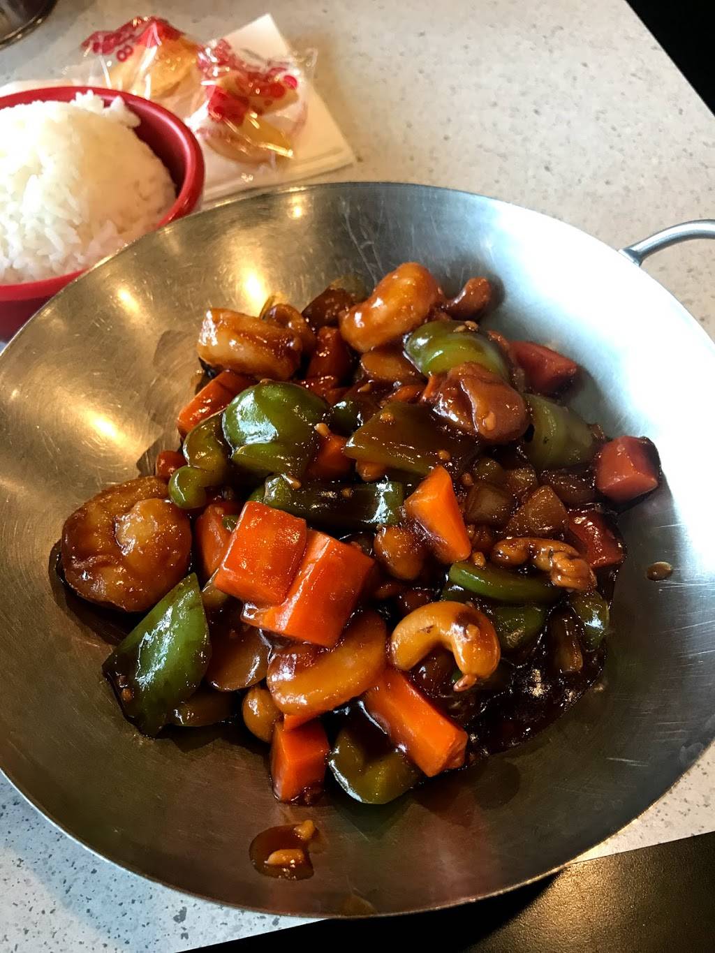 Royal Chopstix | restaurant | 13901 Midway Rd #109, Farmers Branch, TX 75244, USA | 9722398880 OR +1 972-239-8880