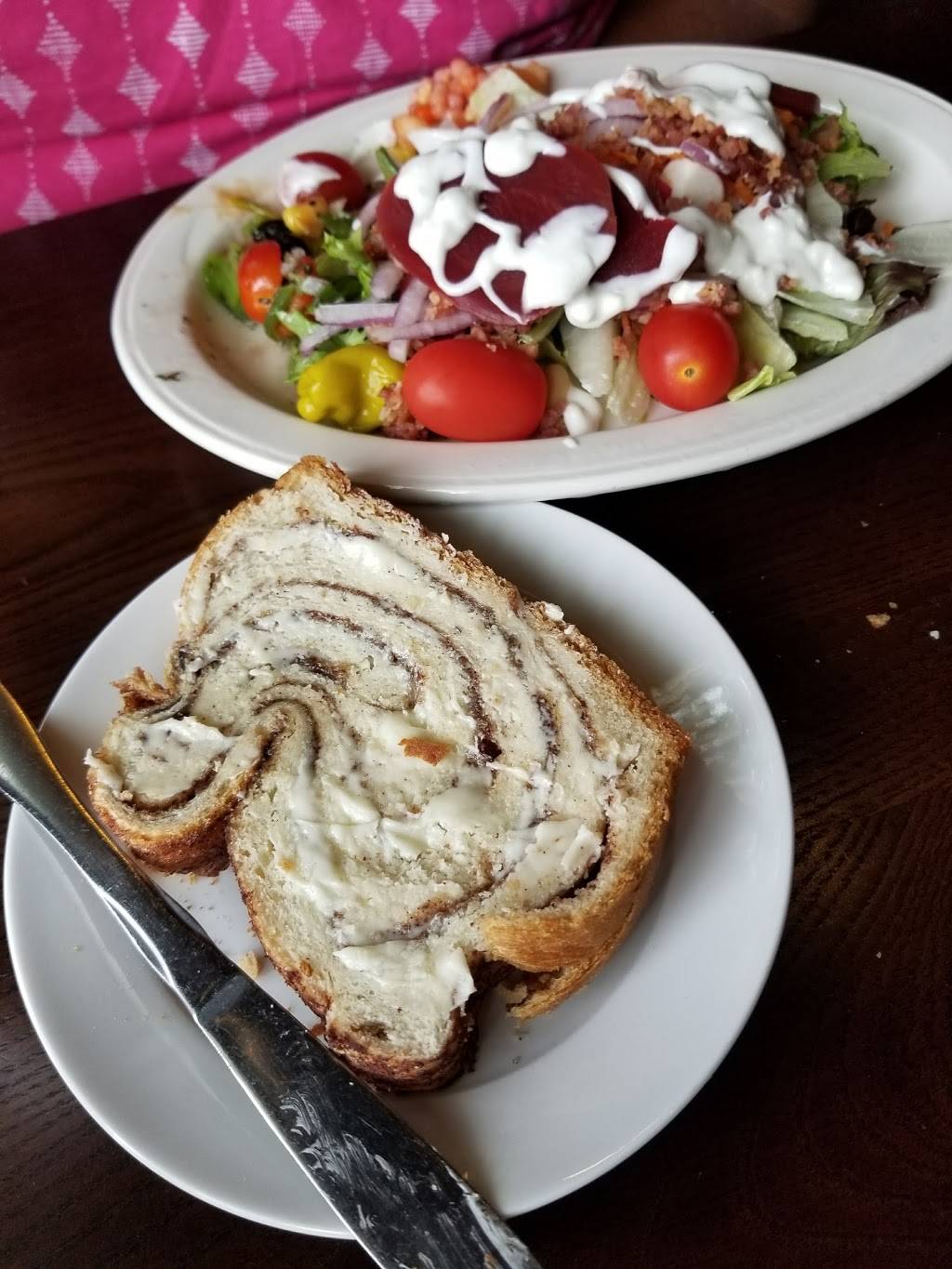 The Old Grist Mill Tavern | restaurant | 390 Fall River Ave, Seekonk, MA 02771, USA | 5083368460 OR +1 508-336-8460