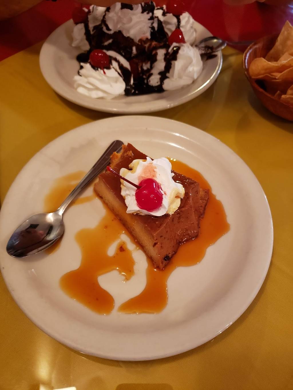 Las Playas Restaurant | restaurant | 1498 S K St, Tulare, CA 93274, USA | 5596870138 OR +1 559-687-0138