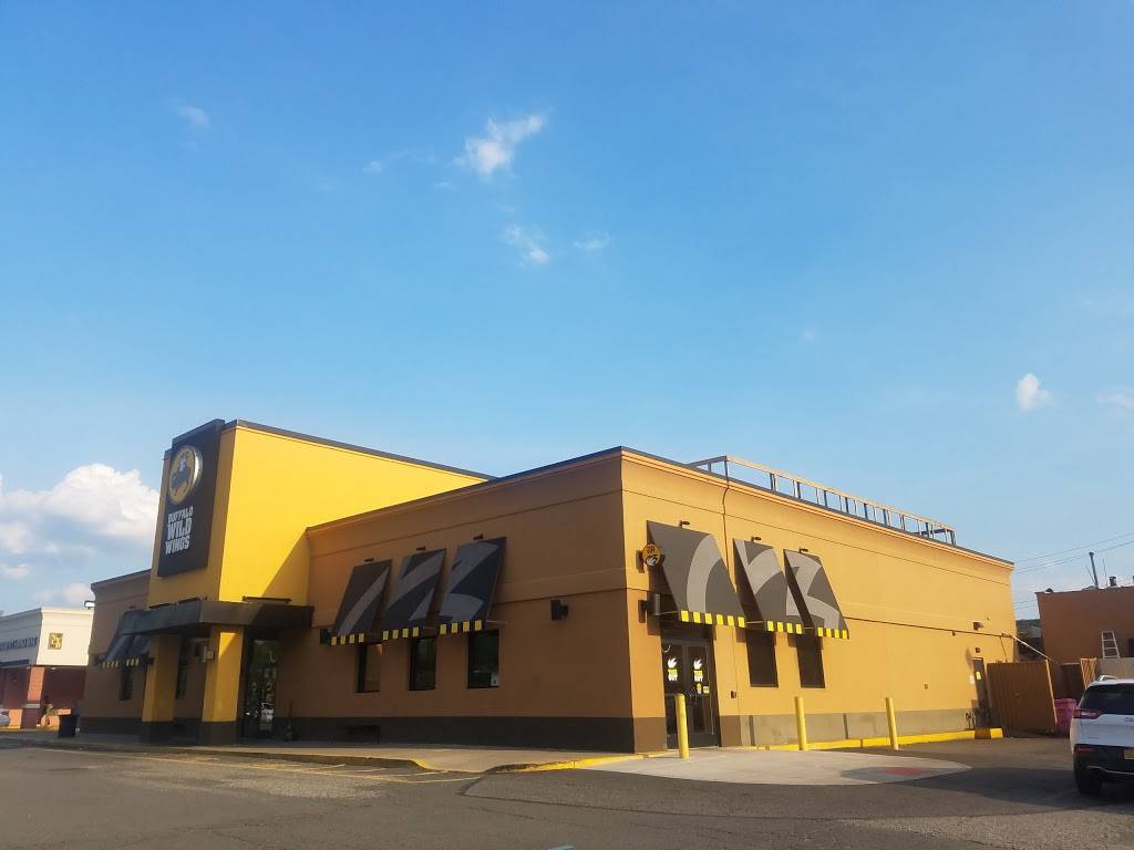 Buffalo Wild Wings | restaurant | 1447 Richmond Ave, Staten Island, NY 10314, USA | 7189836912 OR +1 718-983-6912