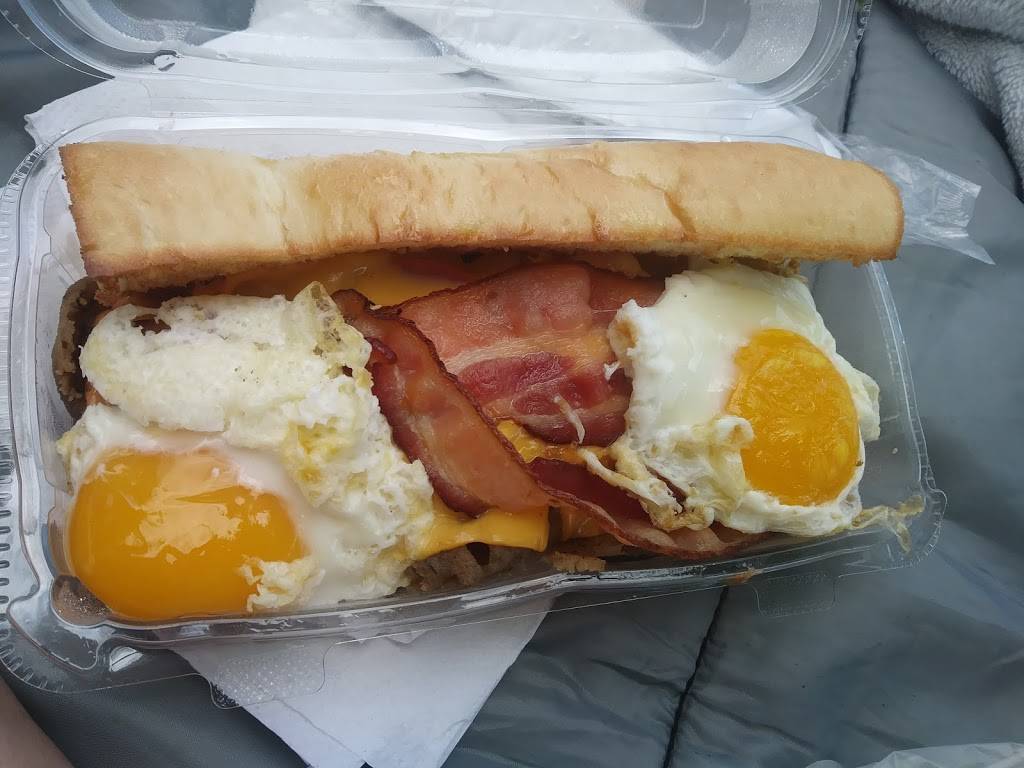 Which Wich Superior Sandwiches | restaurant | 212 Hamilton Crossing Dr, Alcoa, TN 37701, USA | 8657241761 OR +1 865-724-1761