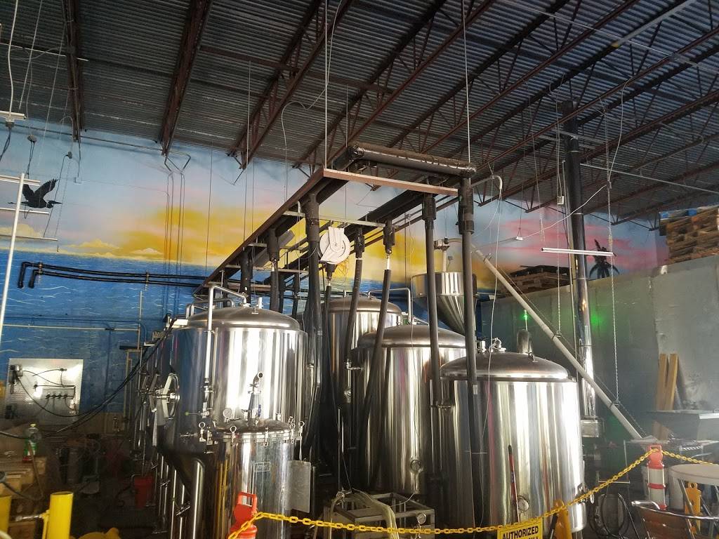 HOB Brewing Co. | restaurant | 931 Huntley Ave, Dunedin, FL 34698, USA | 7274745584 OR +1 727-474-5584