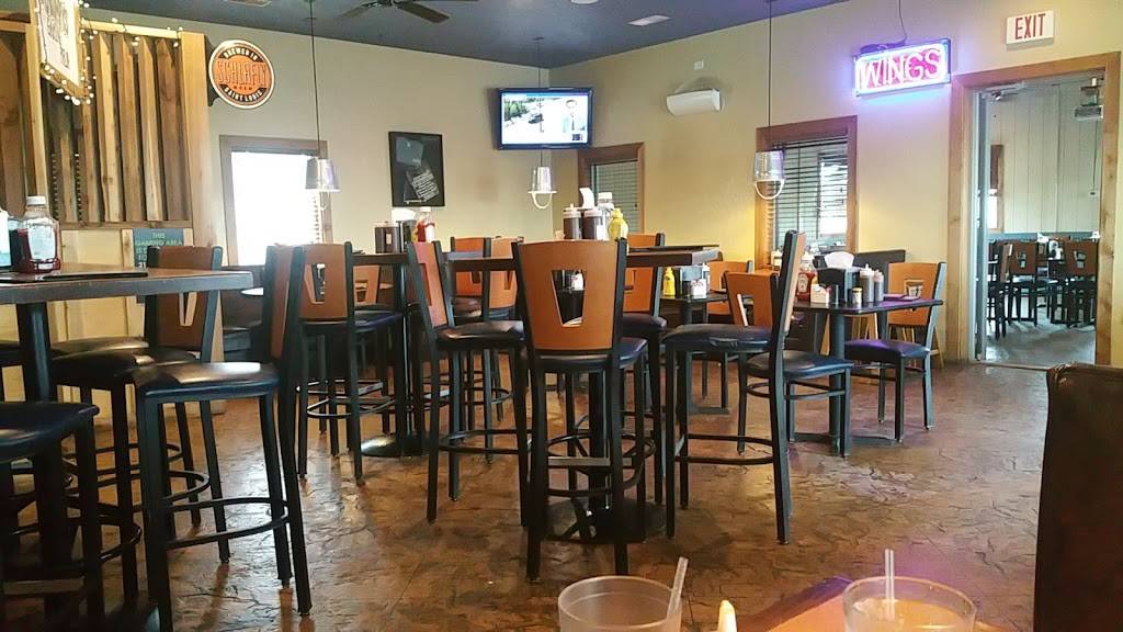 Grumpys Smokehouse | restaurant | 7335 Cox Dr, Carterville, IL 62918, USA | 6189972272 OR +1 618-997-2272