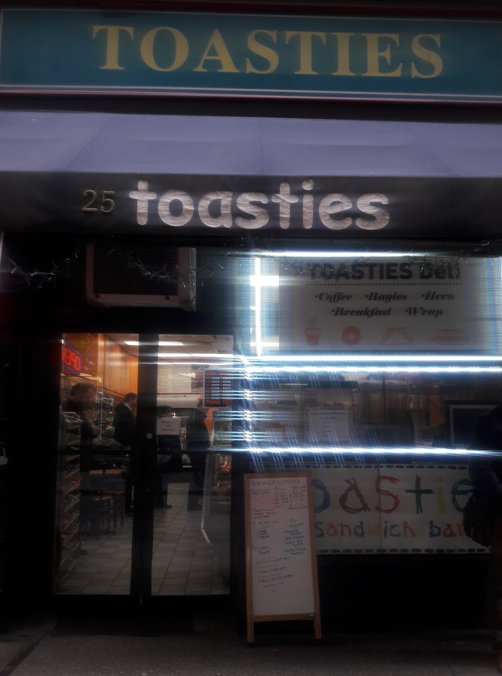 Toasties | restaurant | 25 John St, New York, NY 10038, USA | 2125131730 OR +1 212-513-1730