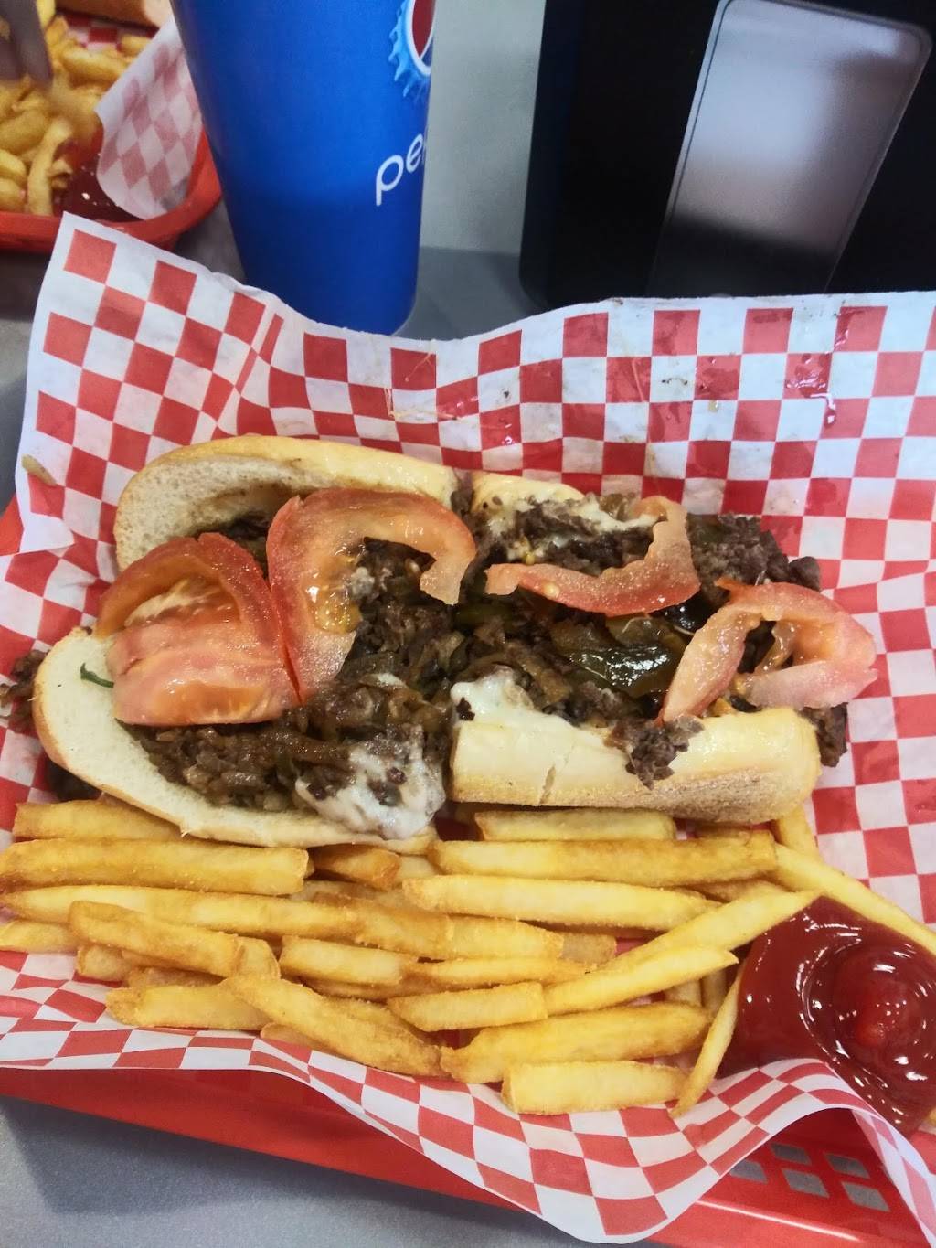 Papas Cheesesteaks | restaurant | 32 Hartnell Ave, Redding, CA 96002, USA | 5302151753 OR +1 530-215-1753