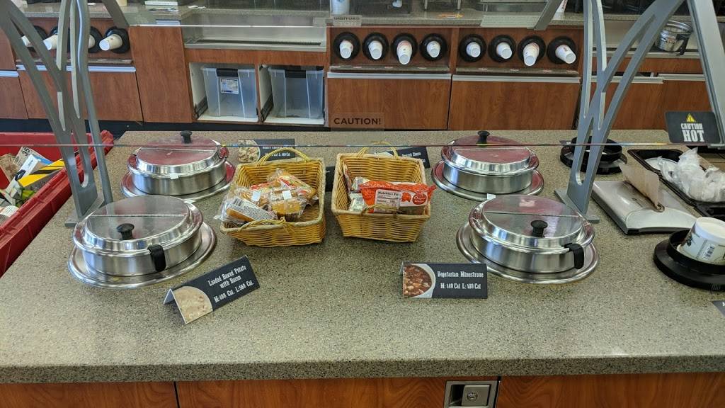 Flying J Travel Center | restaurant | 4801 NE 122nd St, Edmond, OK 73013, USA | 4054759440 OR +1 405-475-9440