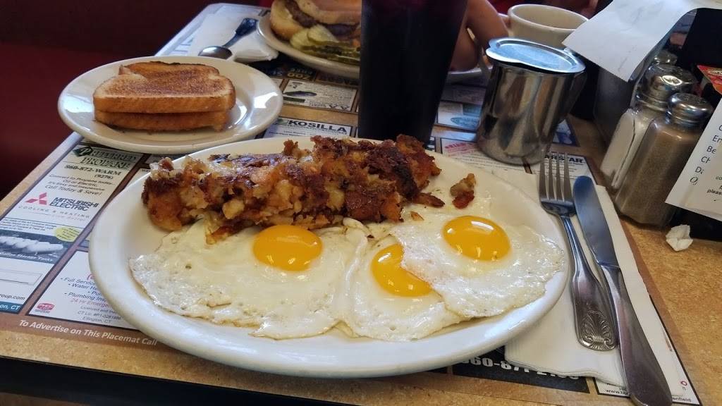 Chuck Wagon Restaurant | restaurant | 3302, 12 Church St, Ellington, CT 06029, USA | 8608723950 OR +1 860-872-3950