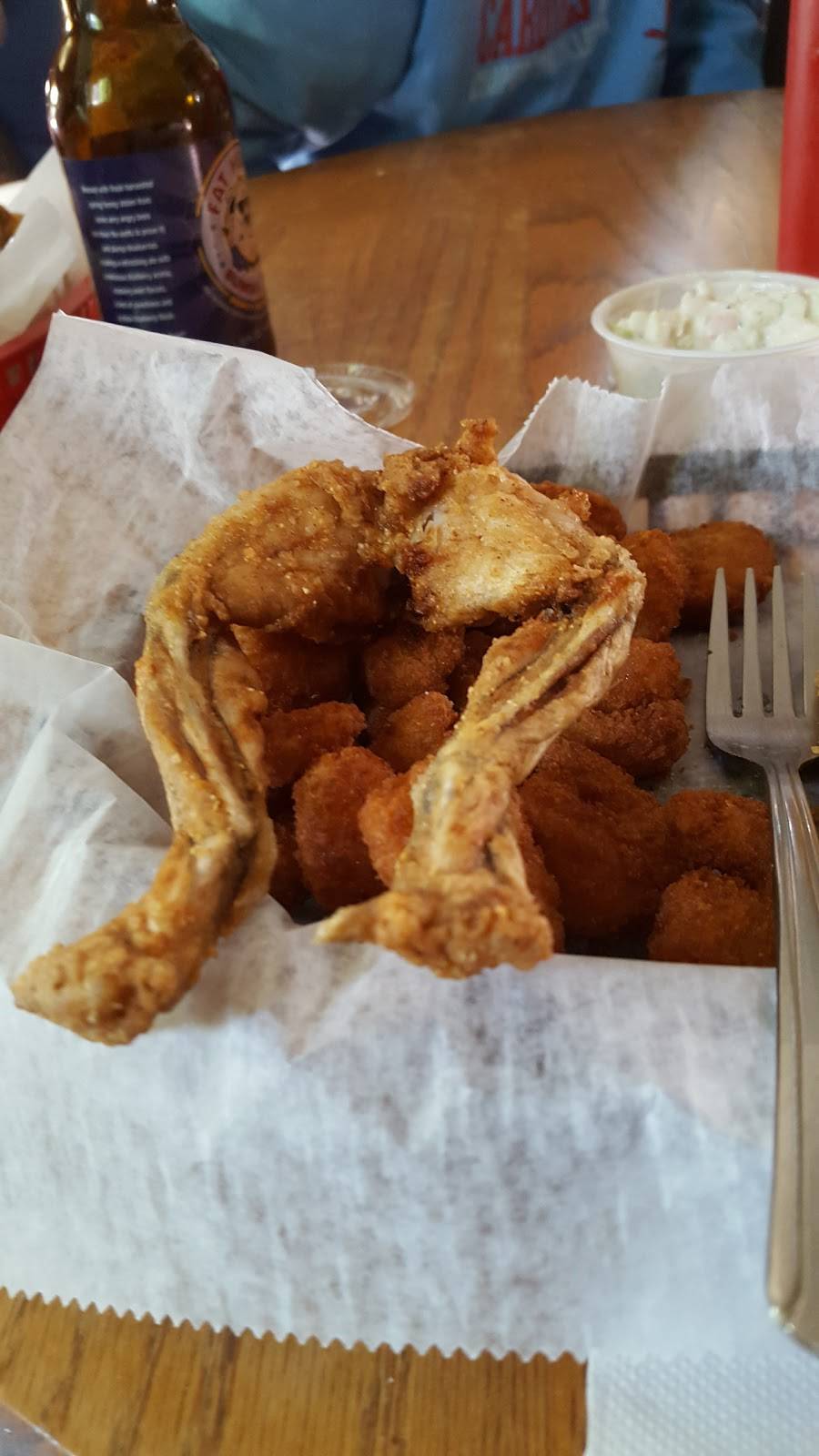 Bill and Babes | restaurant | 5658 S Main St, Winamac, IN 46996, USA | 5745950536 OR +1 574-595-0536