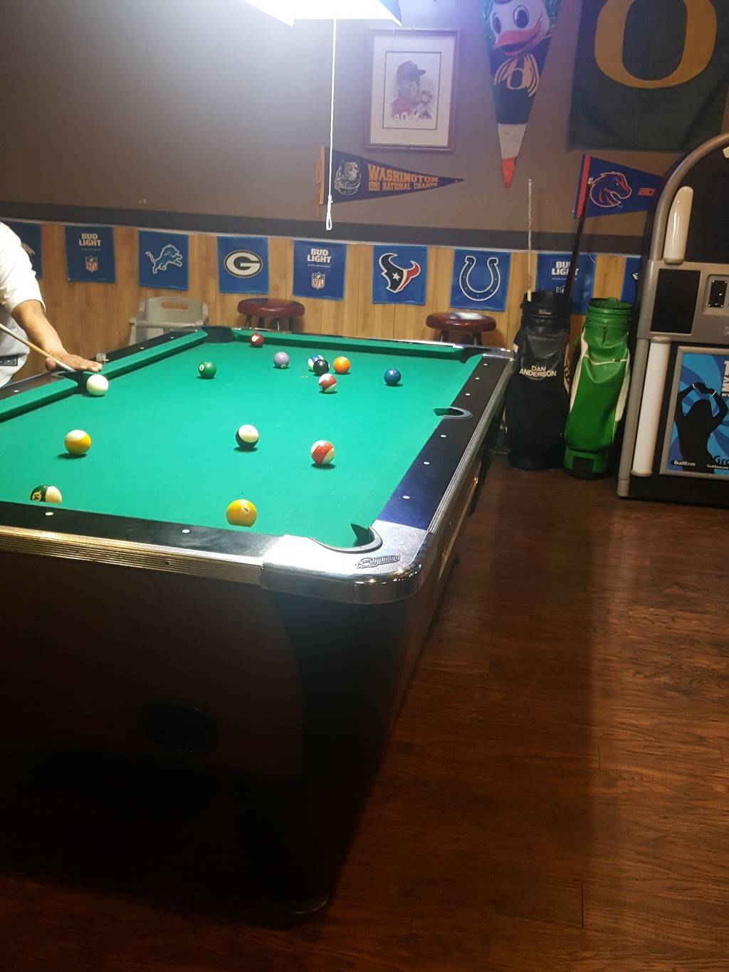 19th Hole | restaurant | 42305 Washington St A, Palm Desert, CA 92211, USA | 7607726696 OR +1 760-772-6696