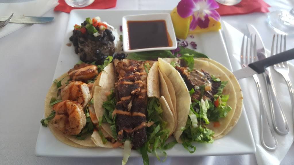 Fat Kahunas | restaurant | 8 Minutemen Causeway, Cocoa Beach, FL 32931, USA | 3217836858 OR +1 321-783-6858