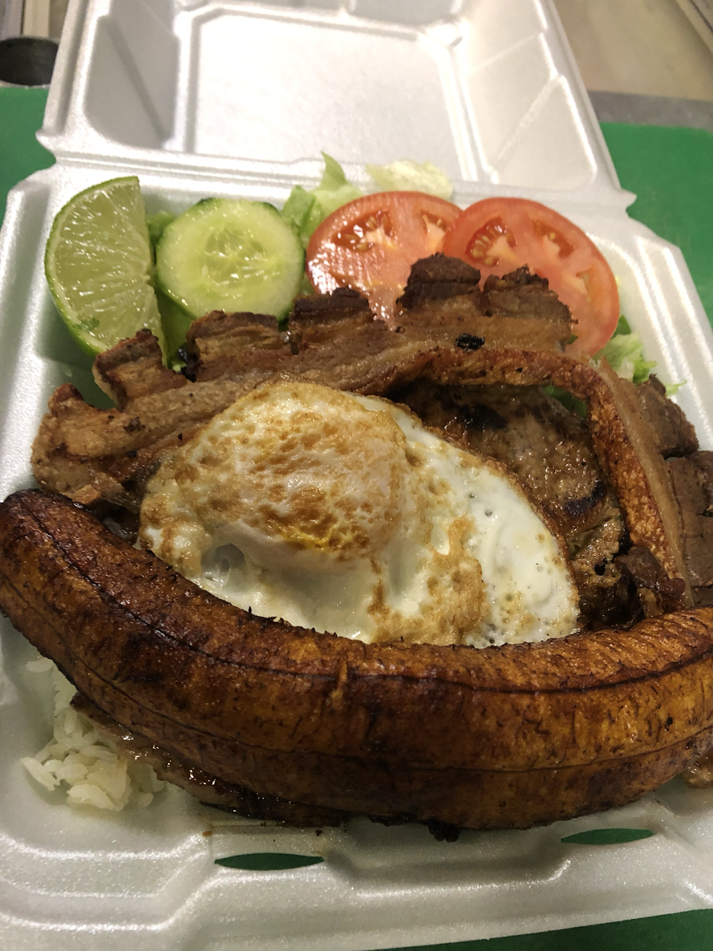 La Metapaneca Grill | restaurant | 63 Revere Beach Blvd, Revere, MA 02151, USA | 7816296155 OR +1 781-629-6155