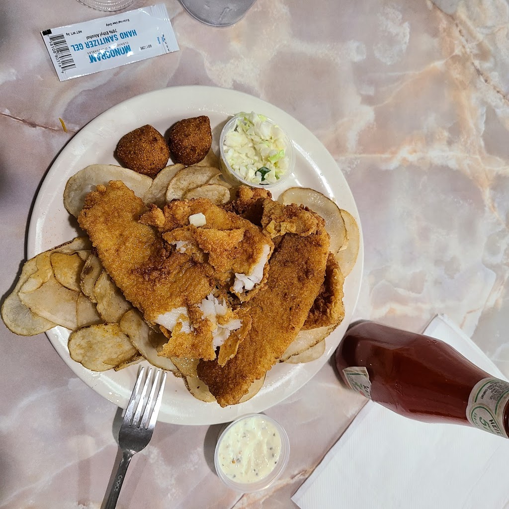 Spare Time Grill | restaurant | 200 Close Cir, Kershaw, SC 29067, USA | 8034750660 OR +1 803-475-0660