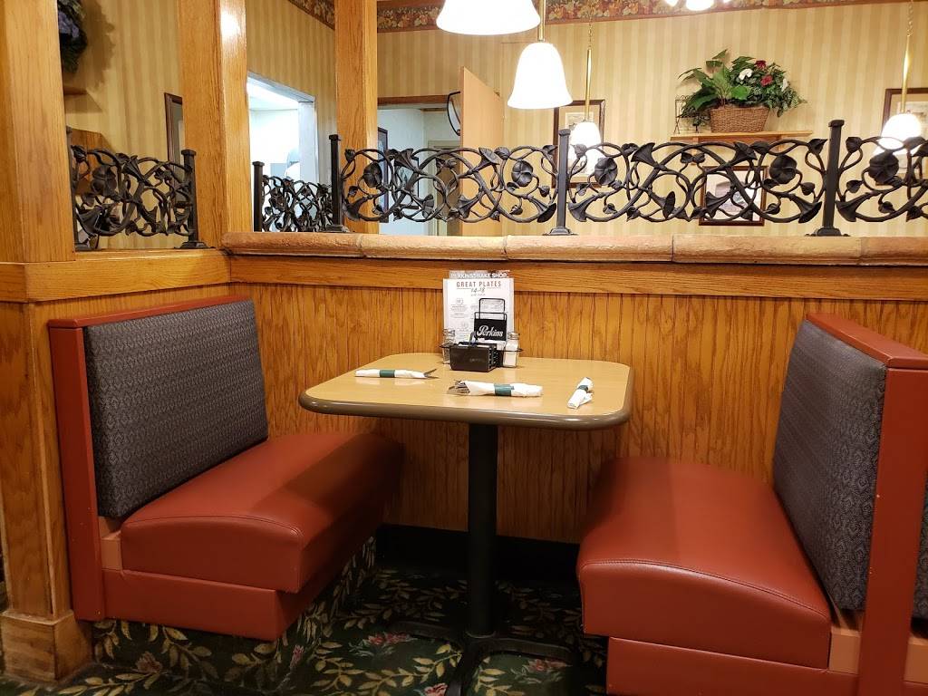Perkins Restaurant & Bakery | restaurant | 1451 Hilliard Rome Rd, Columbus, OH 43228, USA | 6148707744 OR +1 614-870-7744