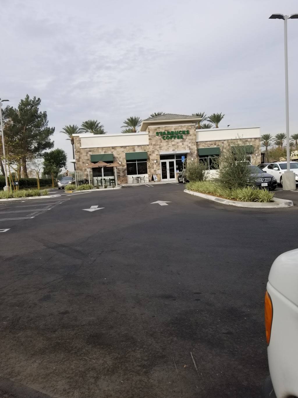 Starbucks | cafe | 17148 Slover Ave, Fontana, CA 92337, USA | 9097821835 OR +1 909-782-1835