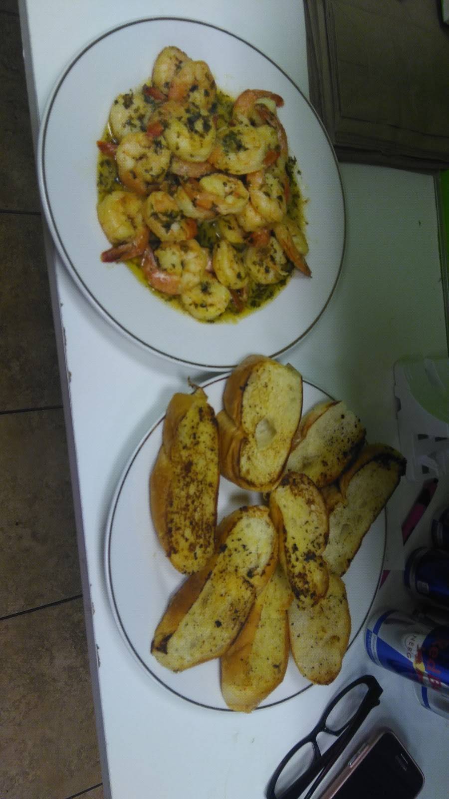 El Mofonguito Take Out & Catering | restaurant | 172 S Lexington Ave, White Plains, NY 10605, USA | 9146077337 OR +1 914-607-7337