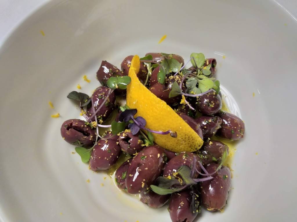 River House | restaurant | 1 Village Park Square, Bluffton, SC 29910, USA | 8437066542 OR +1 843-706-6542