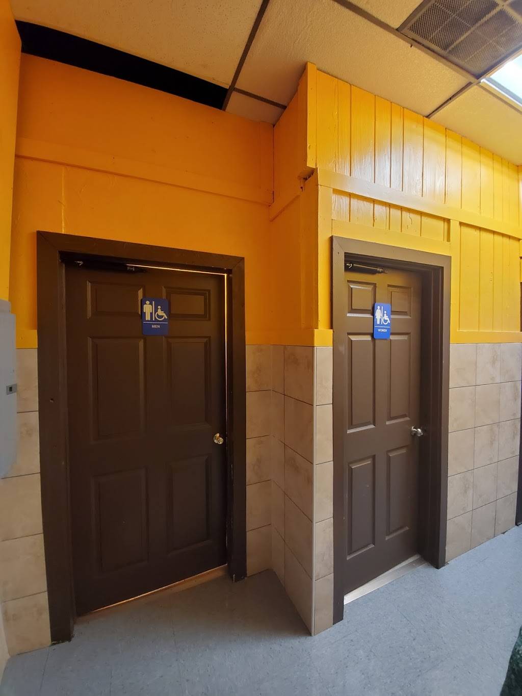 Ibex Ethiopian restaurant | restaurant | 1024 Shady Lane Rd, Columbus, OH 43227, USA | 6146940110 OR +1 614-694-0110