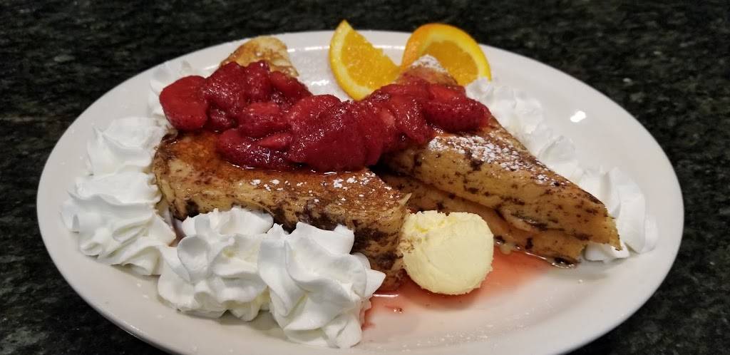 Annies | restaurant | 176 Bellevue Ave, Newport, RI 02840, USA | 4018496731 OR +1 401-849-6731