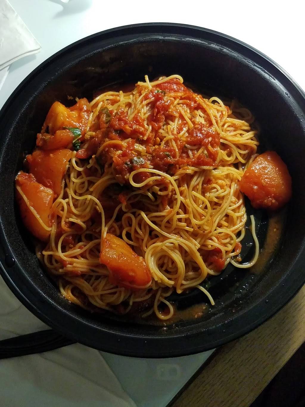 Daily Grill | restaurant | 1 Bethesda Metro Center, Bethesda, MD 20814, USA | 3016566100 OR +1 301-656-6100