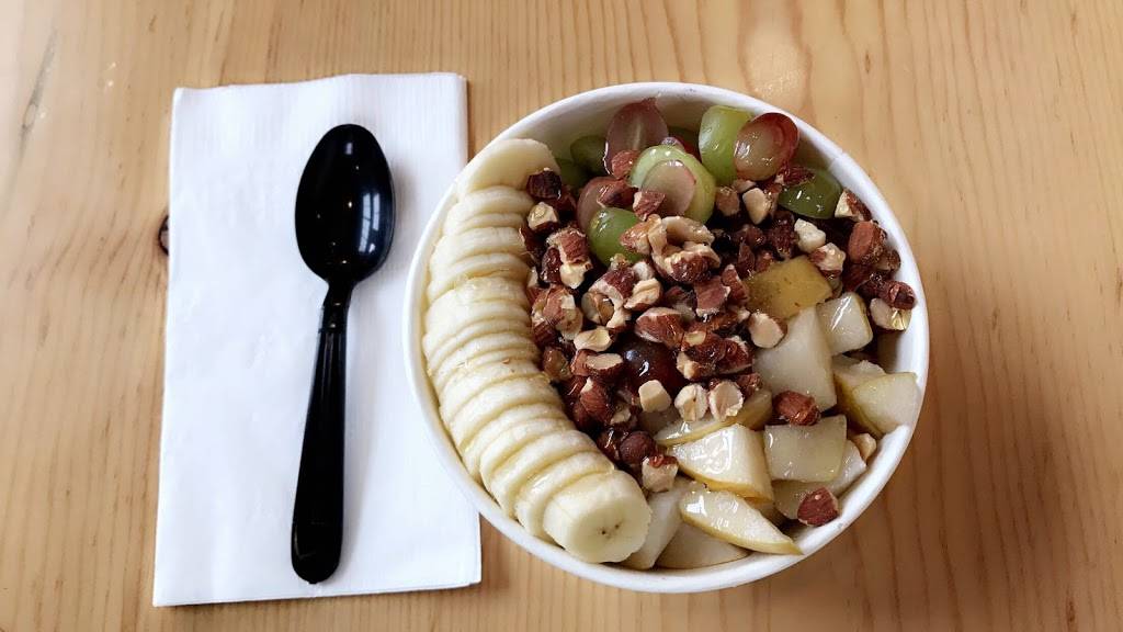 Farm Fresh Bowls | restaurant | 5427 W Cypress Ave, Visalia, CA 93277, USA | 5597325600 OR +1 559-732-5600